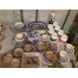 A LARGE COLLECTION OF BLUE AND WHITE CHINA TO INCLUDE DELFT WINDMILL FLASK, WOOD & SONS YUAN,