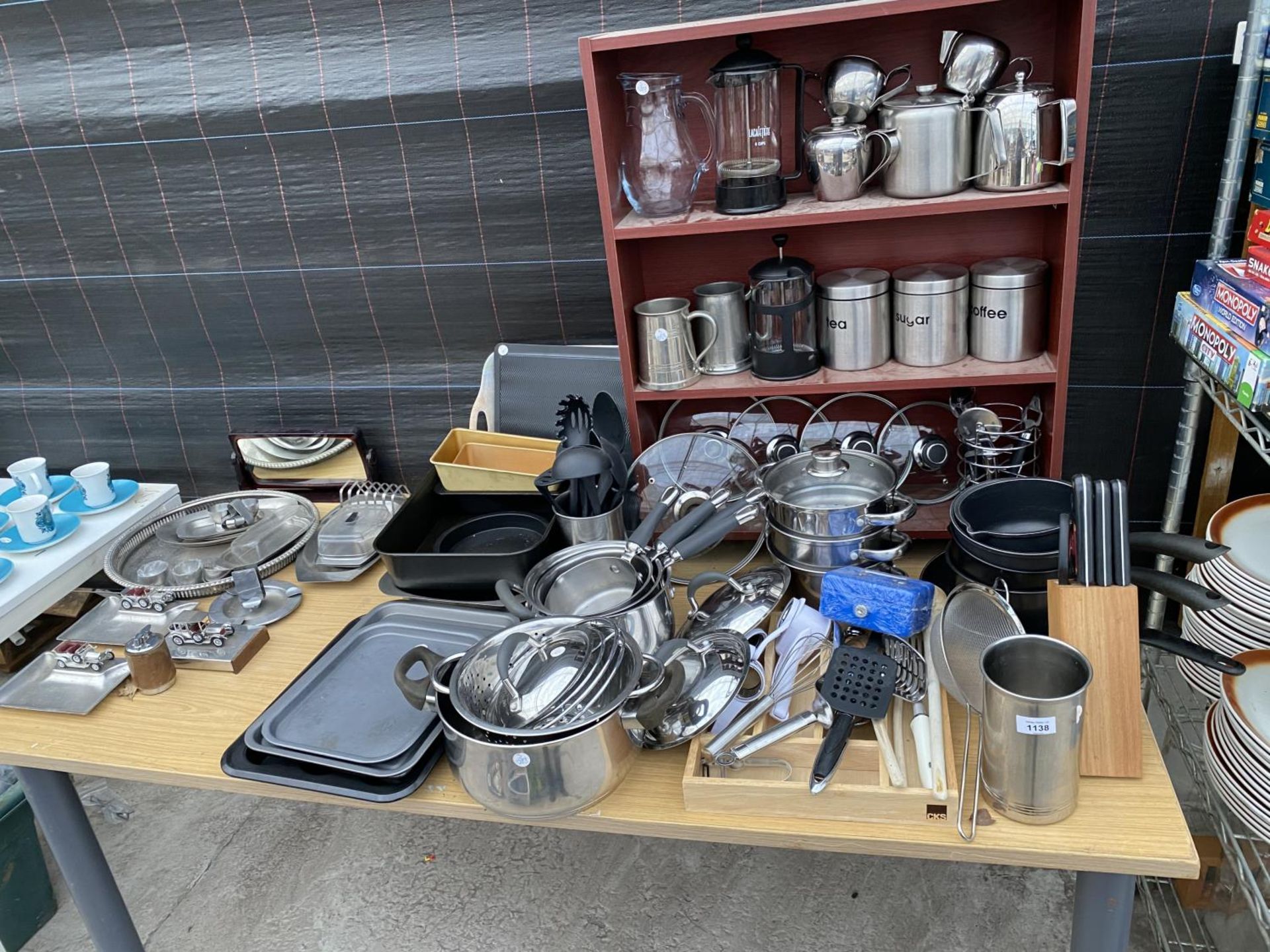 VARIOUS STAINLESS STEEL CATERING ITEMS