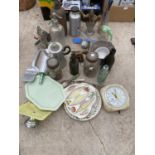 VARIOUS VINTAGE HOUSEHOLD ITEMS - SODA SYPHONS, COFFEE POT ETC