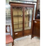 AN EDWARDIAN MAHOGANY INLAID DISPLAY CABINET ON SPADE FEET, 40" WIDE