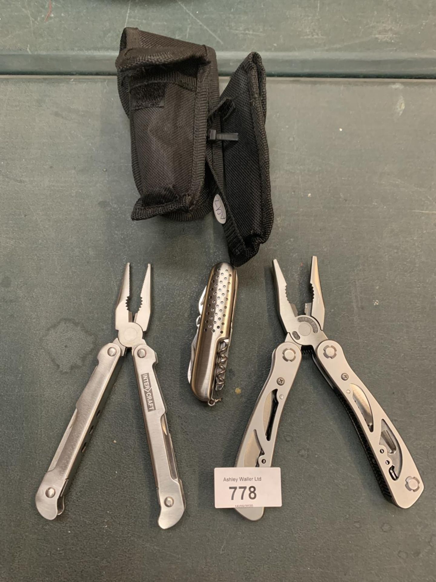 THREE CASED ITEMS TO INCLUDE AN INTERCRAFT MULTI TOOL, A FIX IT MULTI TOOL AND A PENKNIFE