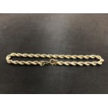 A 9CT GOLD BRACELET 1.4 GRAMS