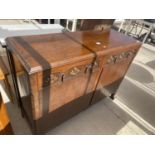 A MID 20TH CENTURY OAK SIDEBOARD, 48" WIDE