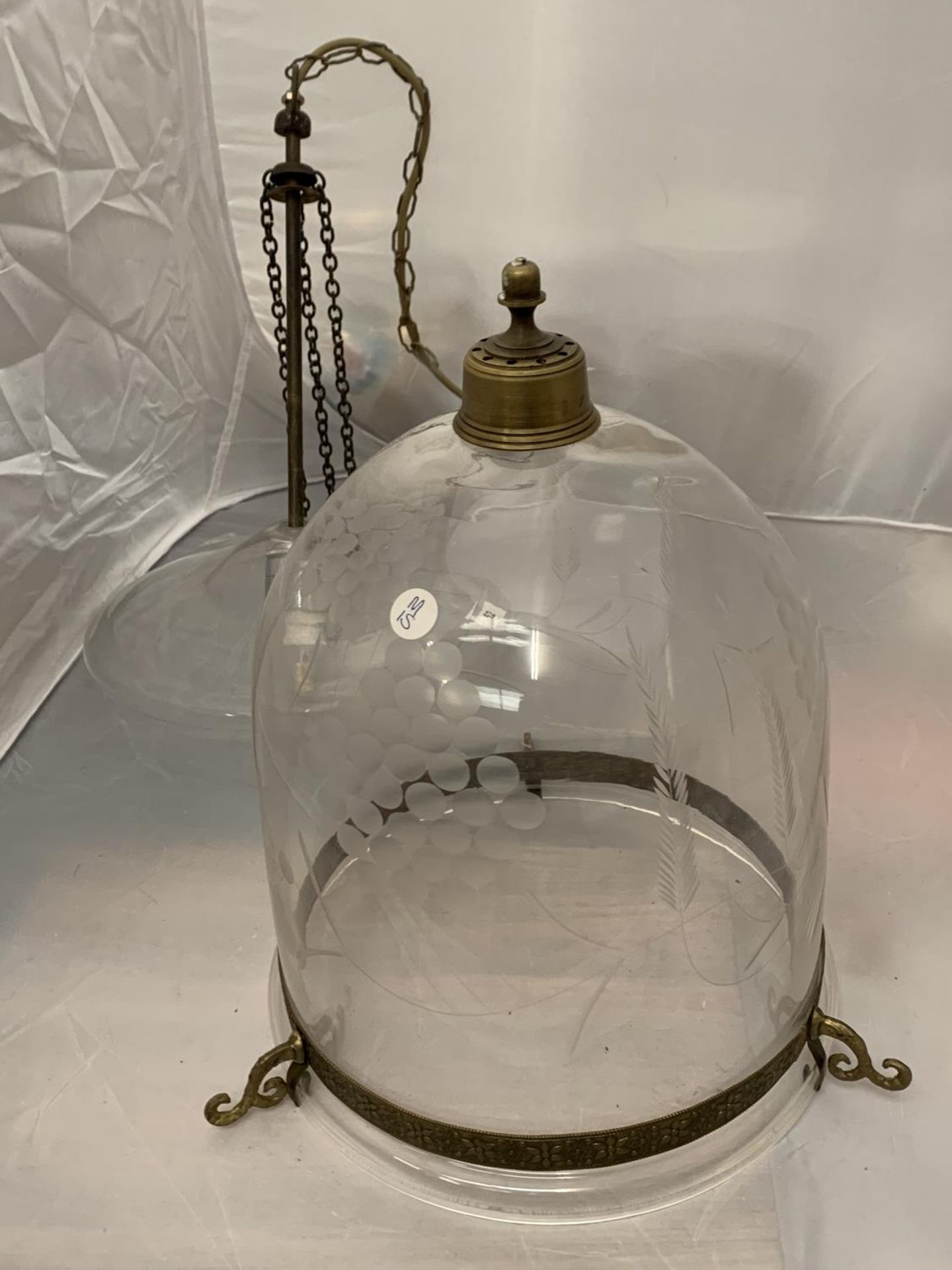 AN ARTS AND CRAFTS STYLE GLASS DOME DROP LAMP WITH ETCHING - Image 3 of 4