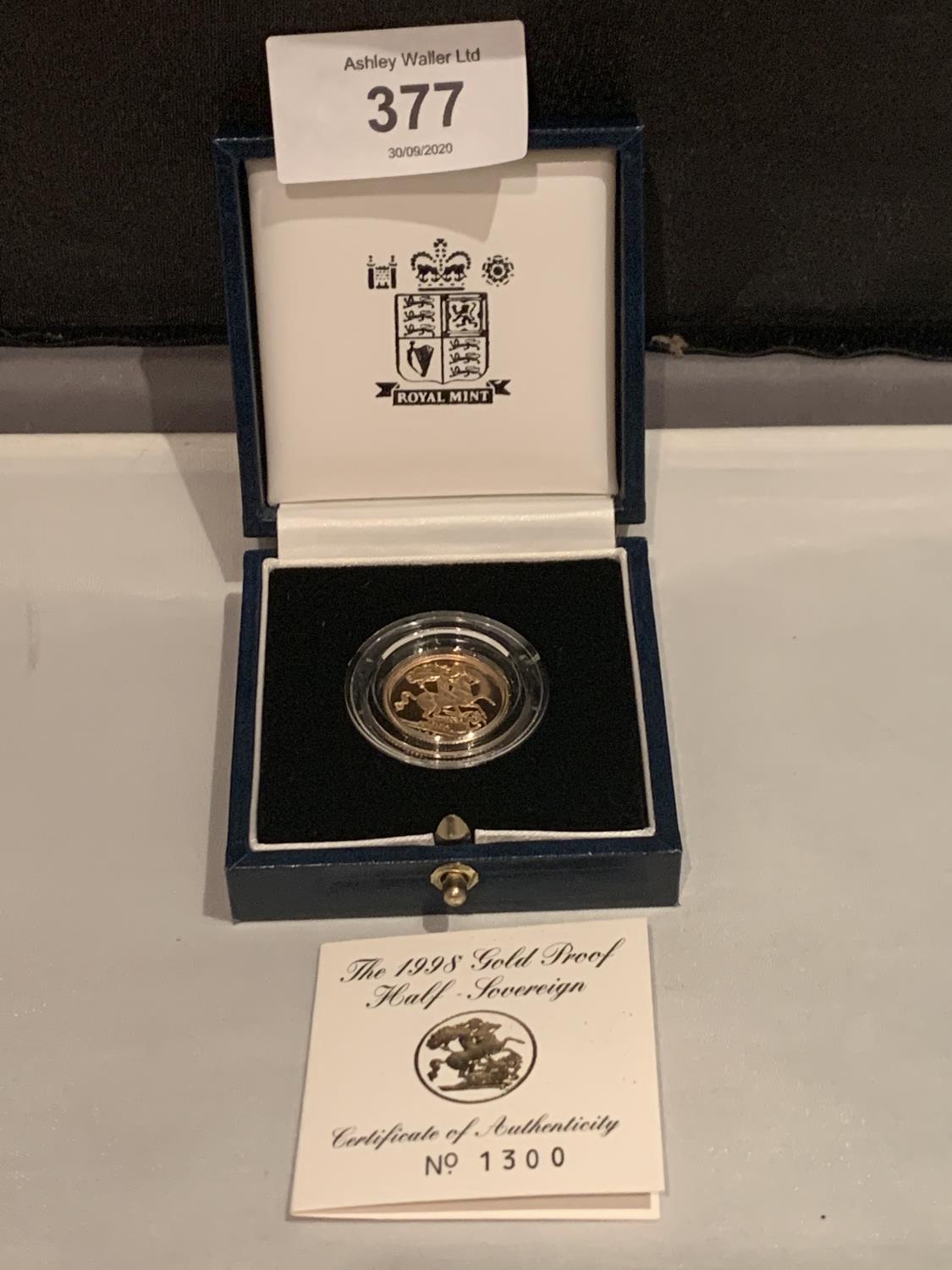 A 1998 GOLD PROOF HALF SOVEREIGN IN PRESENTATION CASE WITH CERTIFICATE