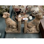A PAIR OF STONE ANTIQUE STYLE DOG BOOKENDS