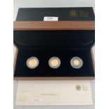 A BOXED 2011 ROYAL MINT BRITANNIA GOLD 3 COIN SOVEREIGN SET, SOVEREIGN, HALF SOVEREIGN AND QUARTER
