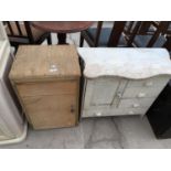 A SMALL MARBLE TOP SIDE CABINET, 26" WIDE TOGETHER BEDSIDE LOCKER