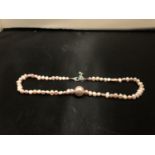 A PINK FRESHWATER PEARLS NECKLACE