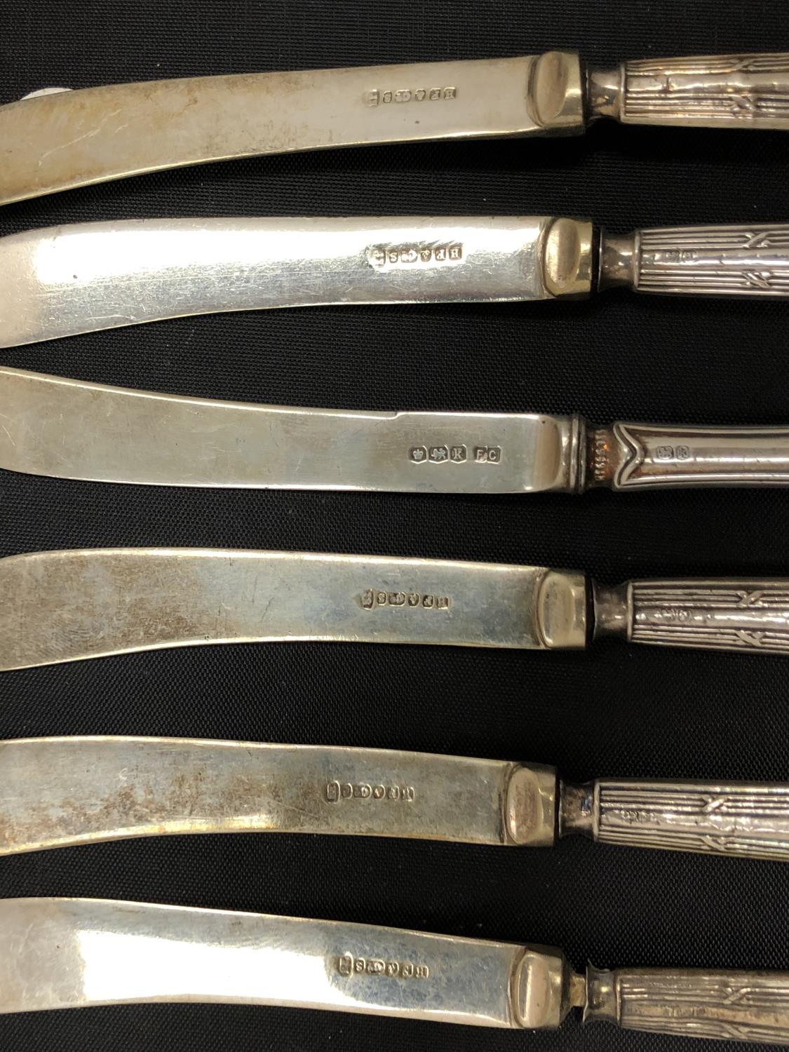 SIX HALLMARKED SILVER BUTTER KNIVES, 128G - Image 2 of 2