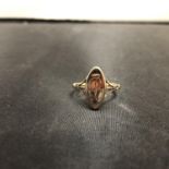 A 9CT GOLD RING