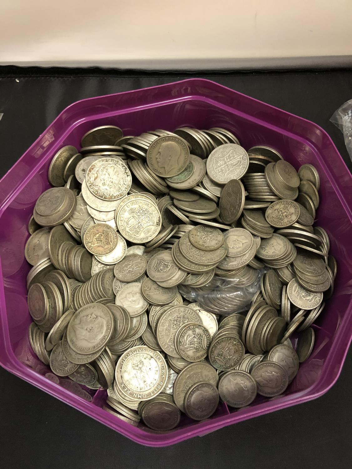 A LARGE COLLECTION OF PRE 1918 SILVER COINAGE, TOTAL SILVER WEIGHT APPROX 99 TROY OUNCES - Image 3 of 4