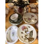 AN ASSORTMENT OF GLASSWARE AND CERAMICS TO INCLUDE A SHELLEY OVAL DISH