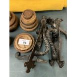A QUANTITY OF ASSORTED ITEMS TO INCLUDE METAL WEIGHTS ETC