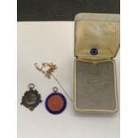 A HALLMARKED SILVER CRICKET MEDAL, AN ENAMEL DARTS MEDAL AND A YELLOW METAL NECKLACE