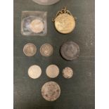 A SMALL QUANTITY OF VINTAGE SILVER COINS