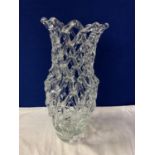 A LARGE MID TWENTIETH CENTURY RETICULATED VASE WITH ABSTRACT DESIGN