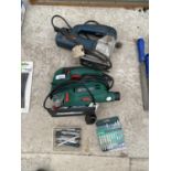 A BOSCH JIGSAW ( NOT W/O ) AND A PARKSIDE JIGSAW ( W/O ) AND FURTHER JIGSAW BLADES