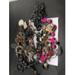 A LARGE QUANTITY OF COSTUME JEWELLERY