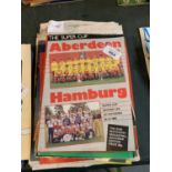 A QUANTITY OF SCOTTISH FOOTBALL PROGRAMMES TO INCLUDE ABERDEEN V HIBS 1985, RANGERS V HIBS 1970,