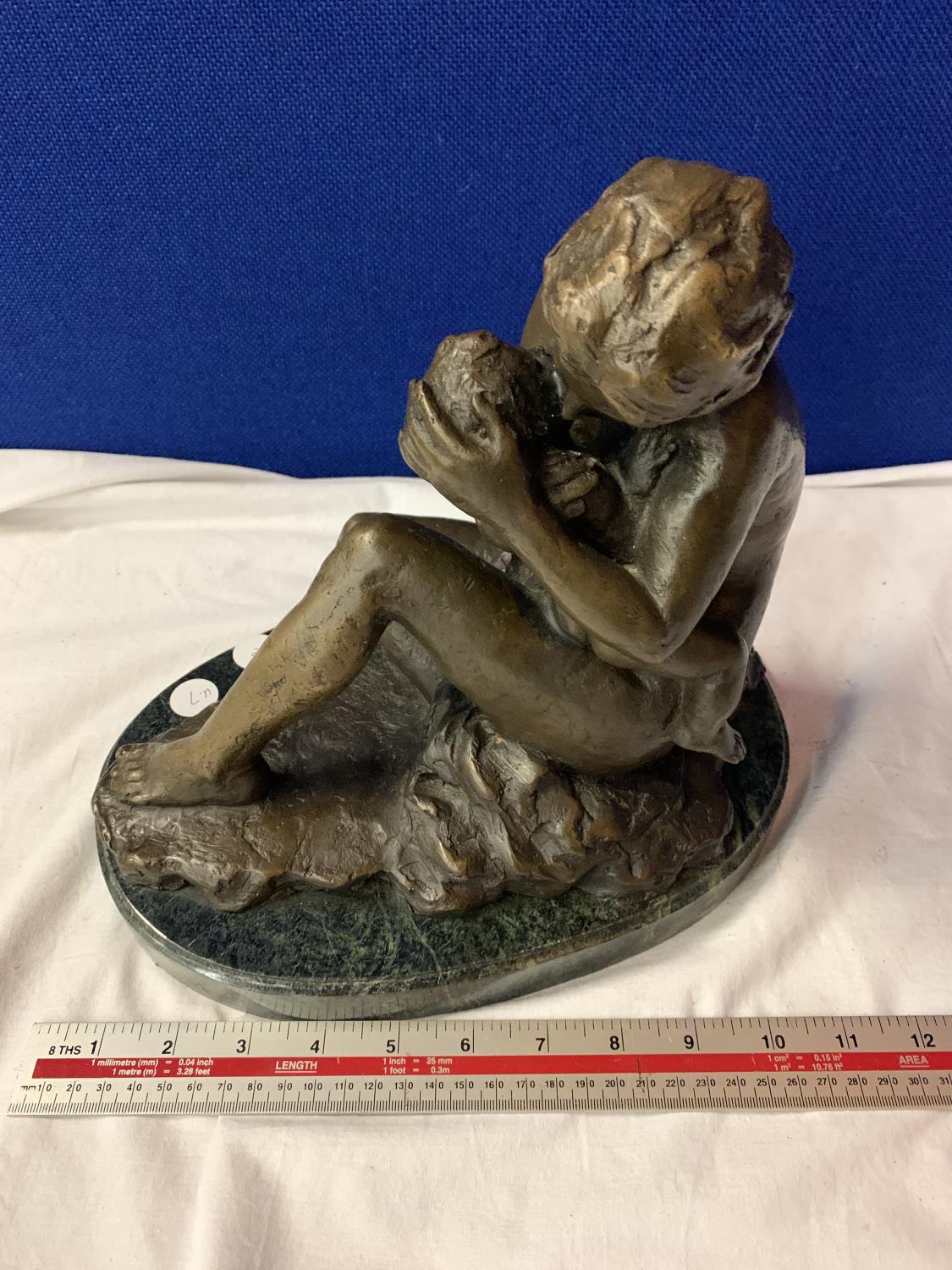 A BRONZE FIGURINE OF A MOTHER AND CHILD SIGNED RUBIN - Image 4 of 4