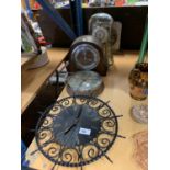 AN ASSORTMENT OF FIVE CLOCKS TO INCLUDE VINTAGE AND RETRO