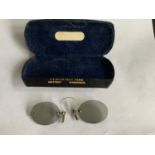 A PAIR OF VINTAGE SPECTACLES AND CASE