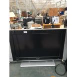 A PHILIPS 28" TELEVISION BELIEVD IN WORKING ORDER BUT NO WARRANTY