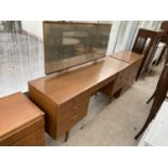 A MATCHING SCHREIBER DRESSING TABLE AND CHEST OF FIVE DRAWERS