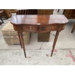 A REPRODUCTION MAHOGANY SIDE TABLE WITH TWO FRIEZE DRAWERS, ON TAPERED AND FLUTED LEGS