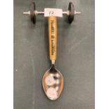 A BREAKFAST SPOON FOR LITTLE WEIGHT LIFTERS