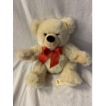 A STEIFF BOBBY COSY FRIENDS BEAR