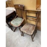 AN EARLY 20TH CENTURY BEECH SWIVEL OFFICE CHAIR AND CHAPEL CHAIR