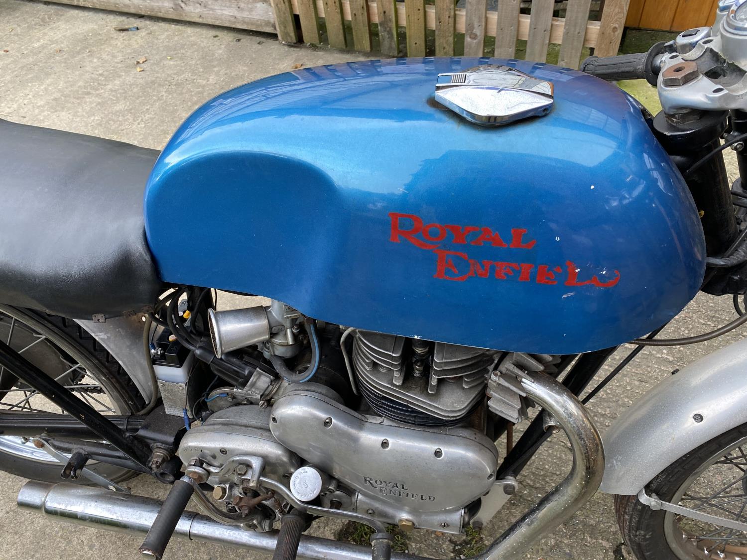 A ROYAL ENFIELD 700 CC TWIN CYLINDER MOTORCYCLE, REGISTERED IN 1974 - Image 5 of 14