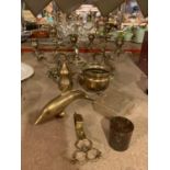 A MIXED GROUP OF BRASSWARE TO INCLUDE A SOLID BRASS DOLPHIN ETC