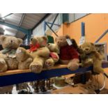 A COLLECTION OF FRASER BEARS TO INCLUDE A LIMITED EDITION 2001 BOXED BEAR