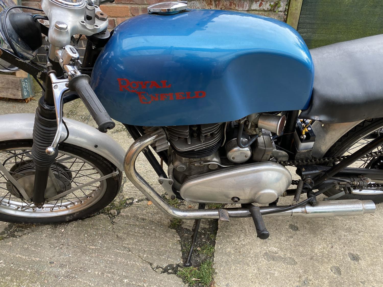 A ROYAL ENFIELD 700 CC TWIN CYLINDER MOTORCYCLE, REGISTERED IN 1974 - Image 9 of 14