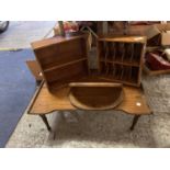 AN ASSORTMENT OF FOUR VINTAGE WOODEN ITEMS TO INCLUDE A SMALL SIDE TABLE