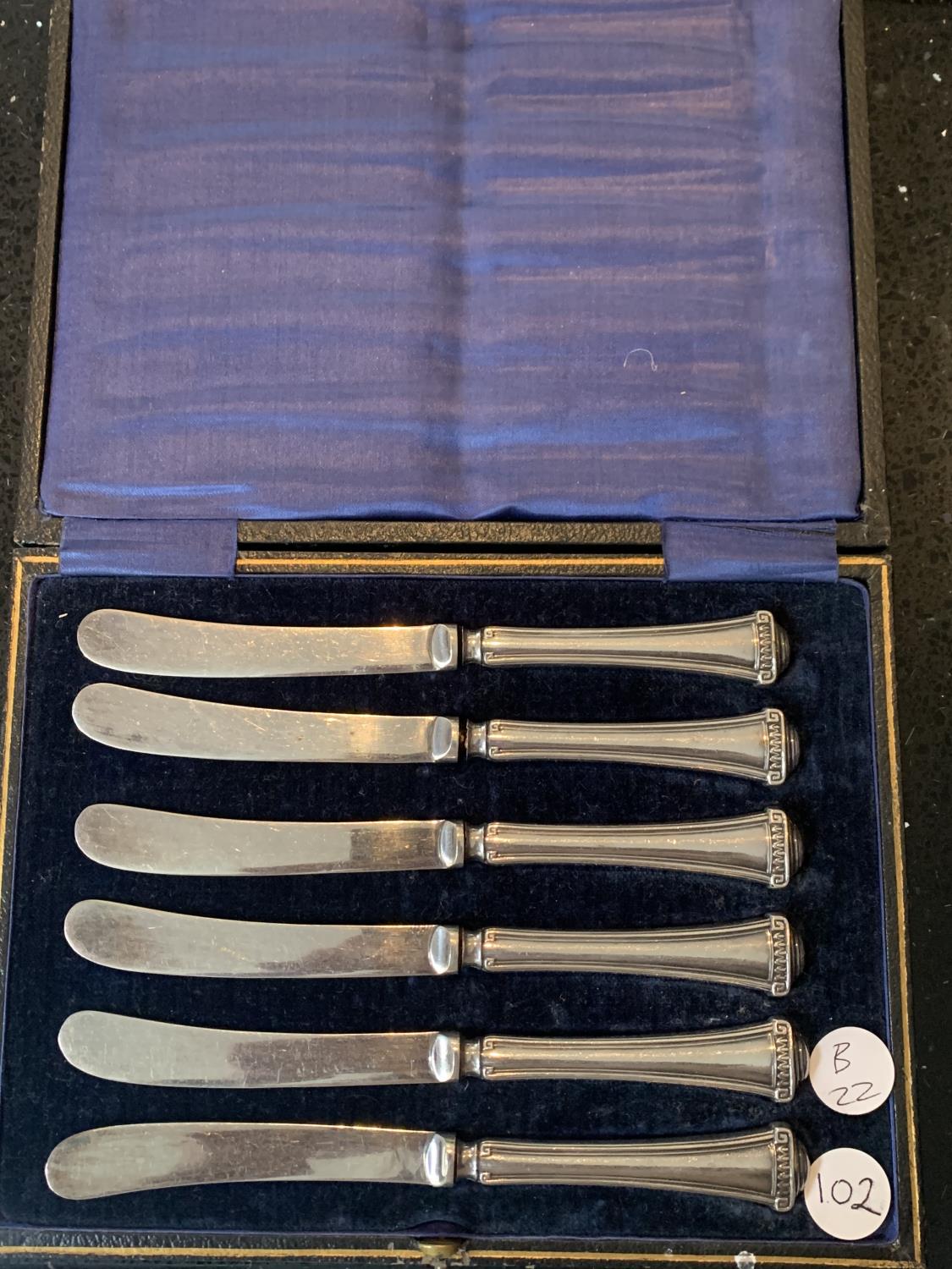 A QUANTITY OF WHITE METAL FLATWARE TO INCLUDE A CASED SET OF KNIVES - Image 2 of 2