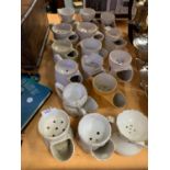 A QUANTITY OF VARIOUS SIZED VINTAGE CERAMIC SHAVING MUGS