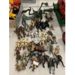 A LARGE SELECTION OF STAR WARS FIGURES TO INCLUDE STORMTROOPERS ETC