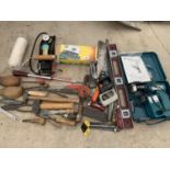 A MAKITA CORDLESS DRIVER DRILL ALONG WITH A LARGE COLLECTION OF TOOLS ETC - W/O
