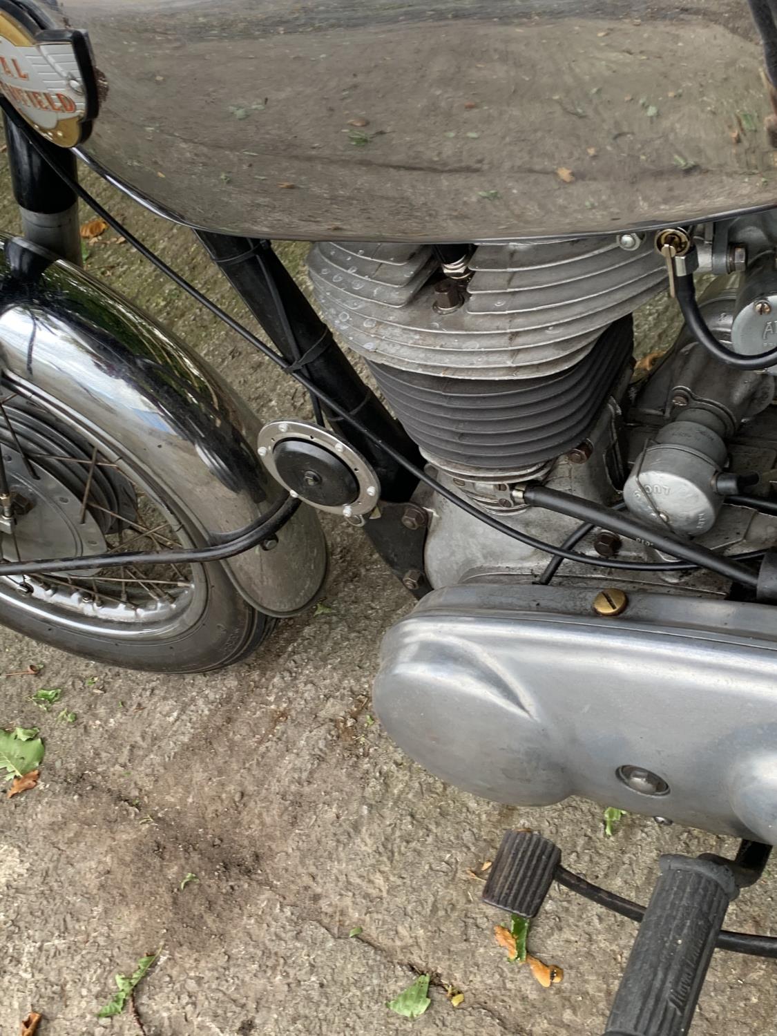 A 1962 ROYAL ENFIELD 350 CC BULLET . THE BIKE WAS MANUFACTURED AT REDITCH, ENGLAND AND SOLD BY - Image 21 of 25