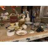 AN ASSORTMENT OF CHINAWARE TO INCLUDE A ROYAL WINTON BOWL ECT