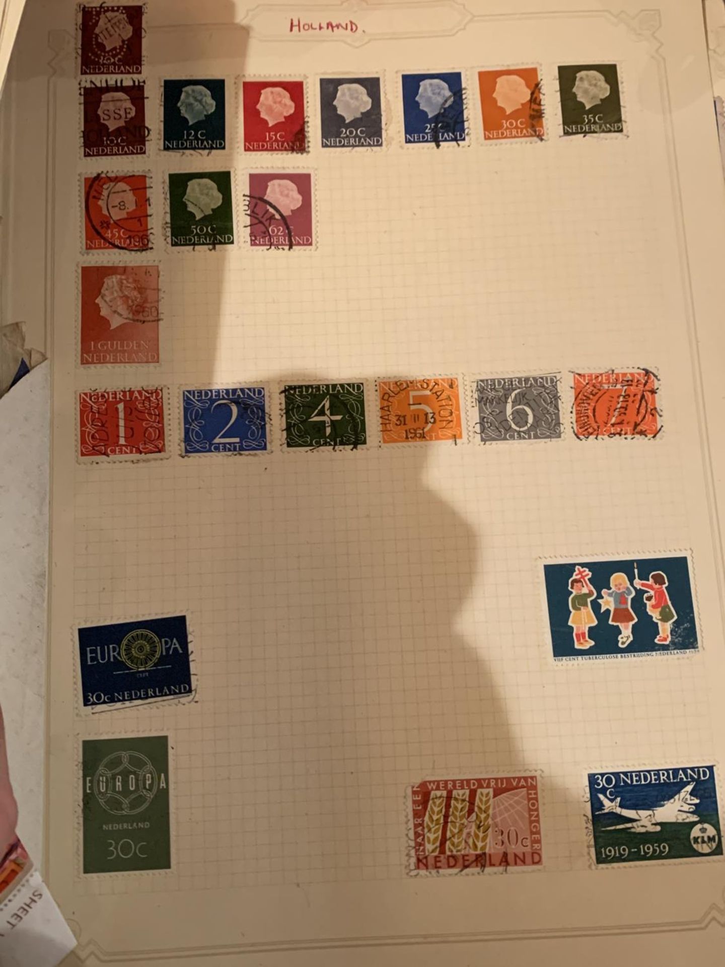 A FOLDER OF STAMPS, SOME SHEETS UNUSED AND MINT - Image 3 of 3