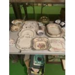 AN ASSORTMENT OF VINTAGE CERAMIC WARE TO INCLUDE MINTON PLATES ETC