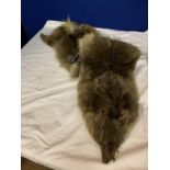 A TAXIDERMY VINTAGE FOX FUR STOLE