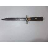 A VICTORIAN LOCK BOWIE KNIFE, 17CM BLADE