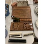 A SELECTION OF VINTAGE WOODEN DESK ITEMS TO INCLUDE PENS AND A PAIR OF BINOCULARS