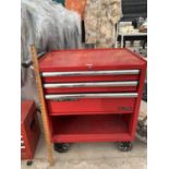 A CLARKE HD PLUS TOOL CHEST ON WHEELS